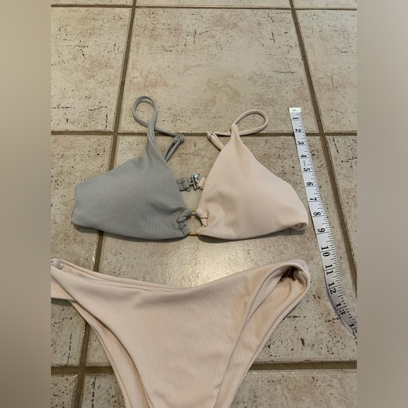 💛 Zaful Ribbed Color-Block Bikini Set with O-Ring Detail - Size Small - Picture 7 of 7